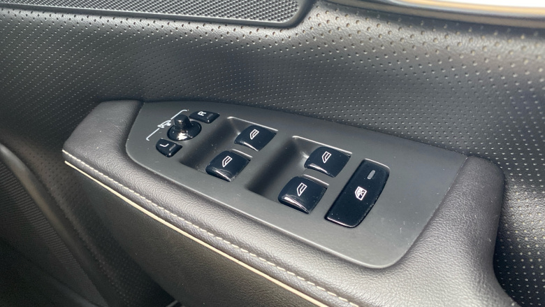 Volvo S90 2.0 T8 [390] Hybrid R DESIGN Pro 4dr AWD Gtron Saloon